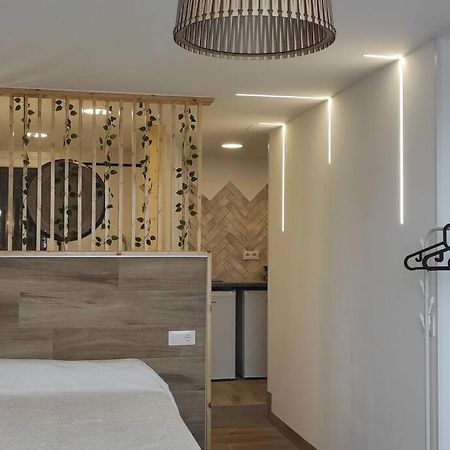 Estudio Con Balcon A 9Min. Del Centro En Metro إشبيلية المظهر الخارجي الصورة